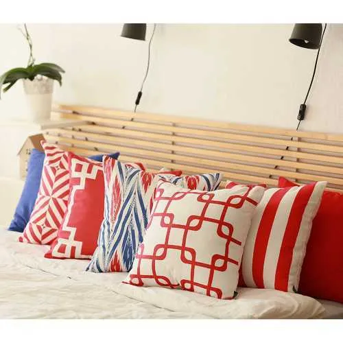 18"x18"Red and White Geometric Decorative Throw Pillow Cover
