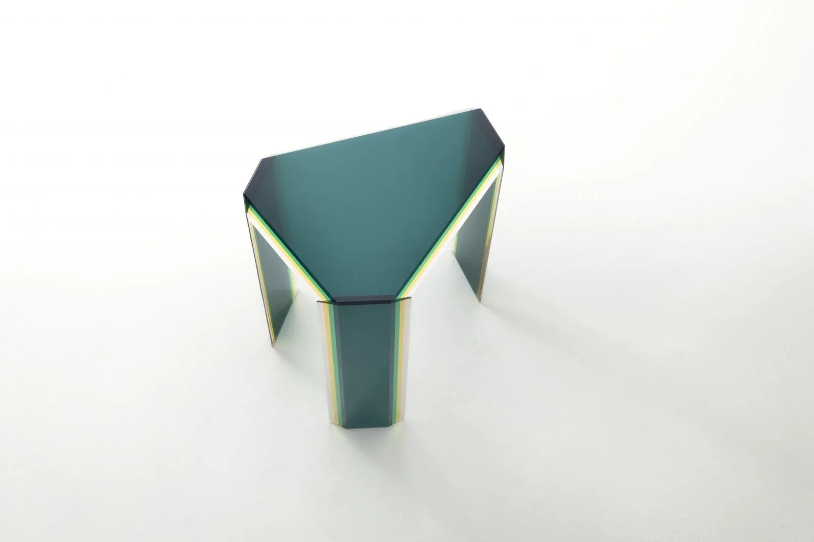 Bisel Glass Table