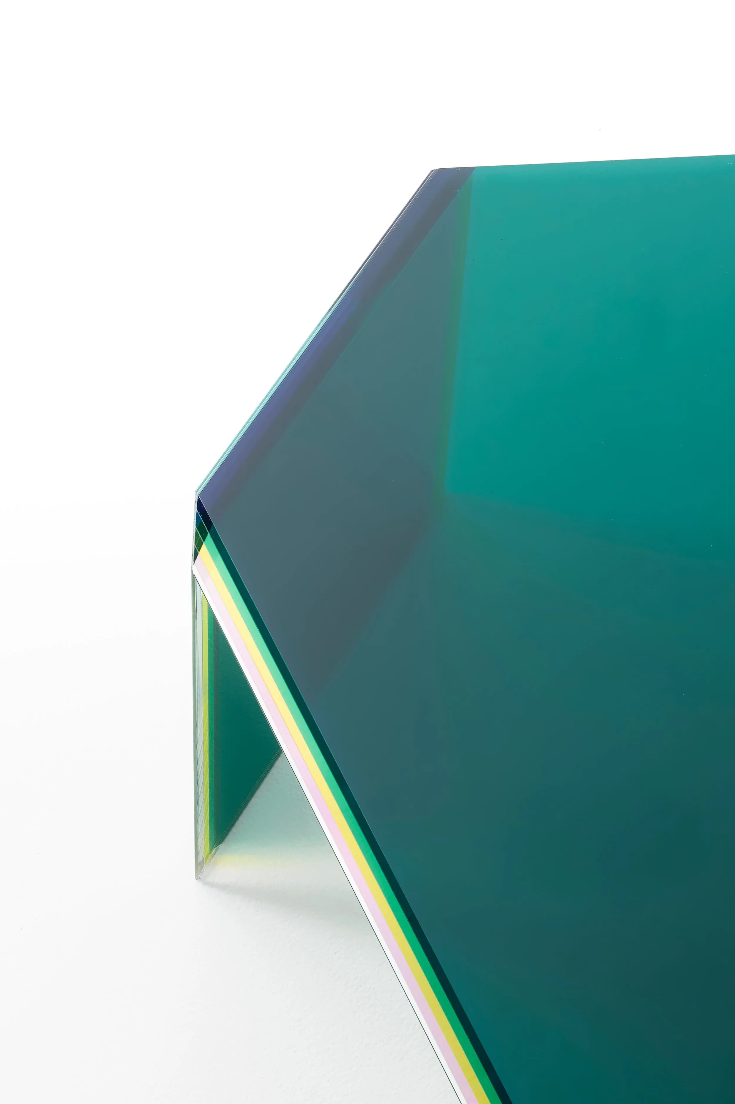 Bisel Glass Table