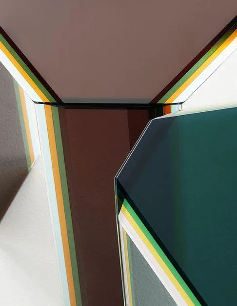 Bisel Glass Table