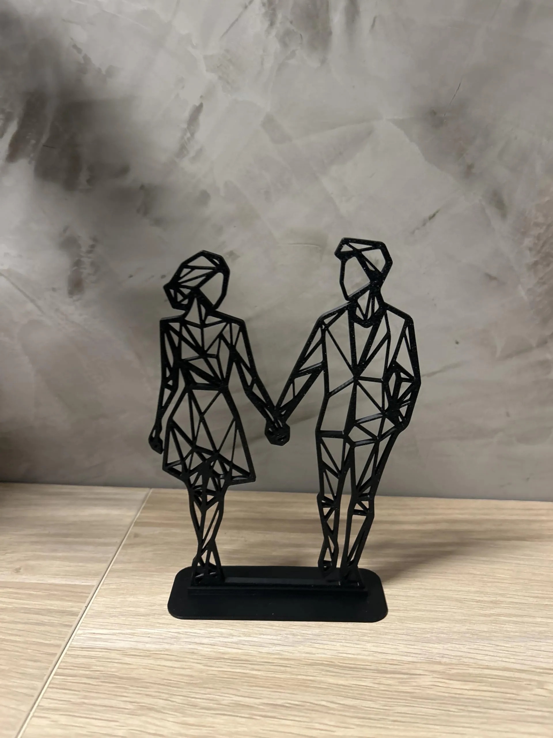 EROTNGO (EROTNGO3286 Geometric Cute Low Poly Valentines Couple Family Figure Plastic Sculpture Office Living Room Office Shelf Decoration Useful Tabletop Dining Room Good Looking Office Attractive