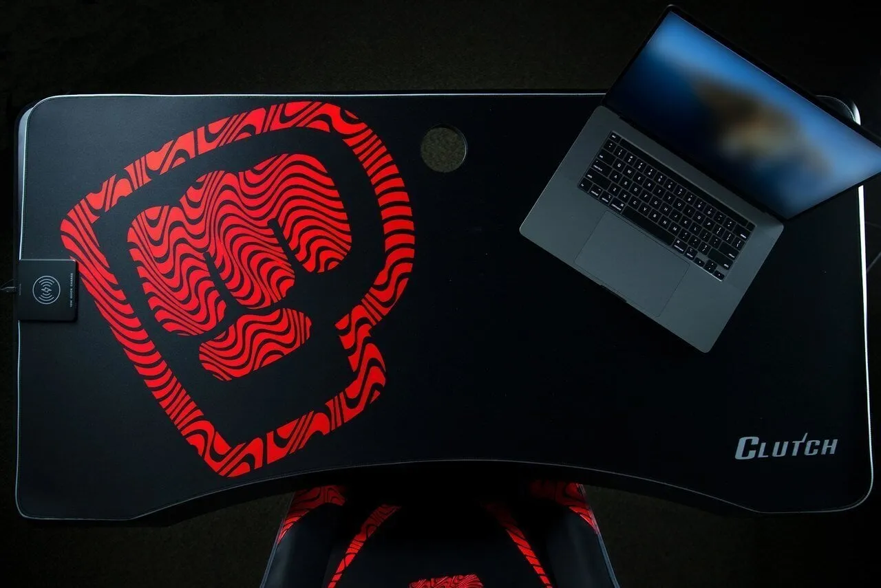 PewDiePie Edition - Rise Desk