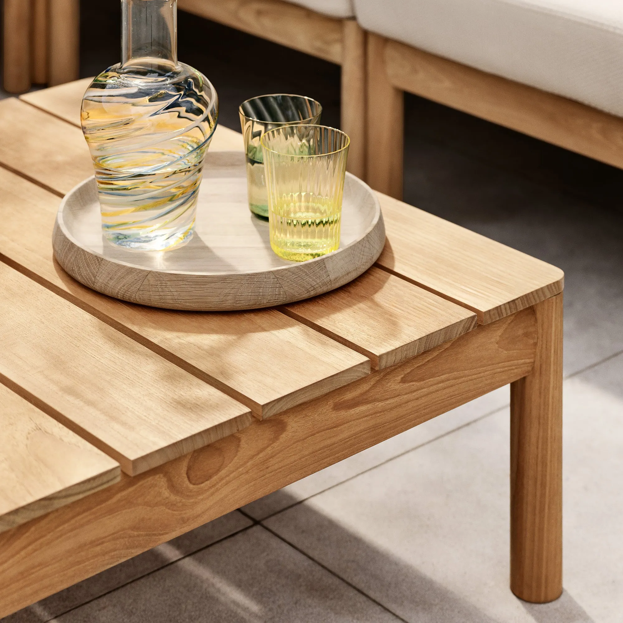 Tradition Lounge Table